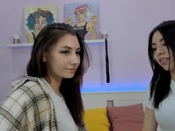 couple Straight And Lesbian Sex Cam with emilycarton