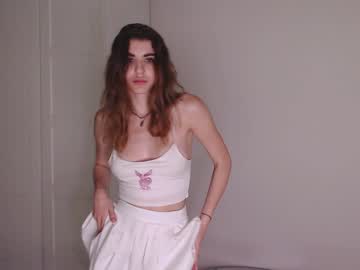girl Straight And Lesbian Sex Cam with daisy_flo