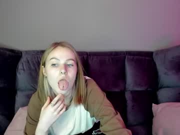 girl Straight And Lesbian Sex Cam with eva_simmons
