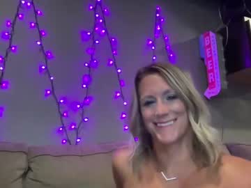 couple Straight And Lesbian Sex Cam with tacosandeggplant