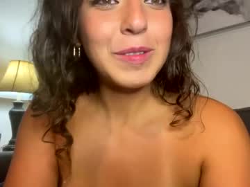girl Straight And Lesbian Sex Cam with straightoutthetrailer