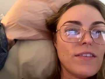 girl Straight And Lesbian Sex Cam with missypriss23
