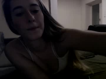 girl Straight And Lesbian Sex Cam with juliacapulet