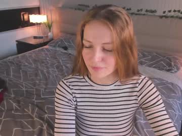 couple Straight And Lesbian Sex Cam with milkacute
