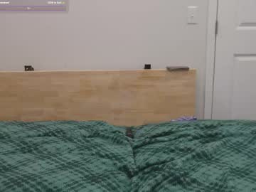 couple Straight And Lesbian Sex Cam with thecoupleofperverts