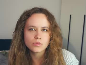 girl Straight And Lesbian Sex Cam with kendraedger