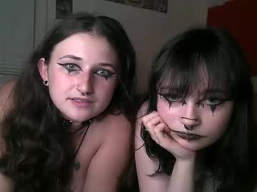 girl Straight And Lesbian Sex Cam with kiss4p