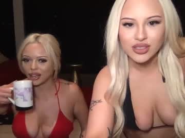 couple Straight And Lesbian Sex Cam with haydennn_