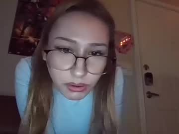 girl Straight And Lesbian Sex Cam with madiosnrios