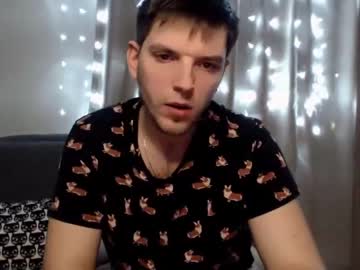 couple Straight And Lesbian Sex Cam with welly_berry