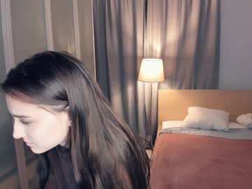 girl Straight And Lesbian Sex Cam with alice_caprrice