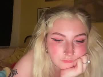 girl Straight And Lesbian Sex Cam with lulababy23