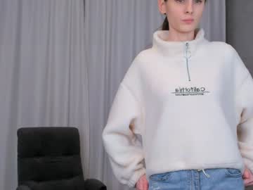 girl Straight And Lesbian Sex Cam with mariamfloor