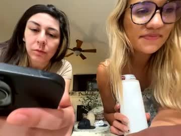 couple Straight And Lesbian Sex Cam with blossomspiceinn