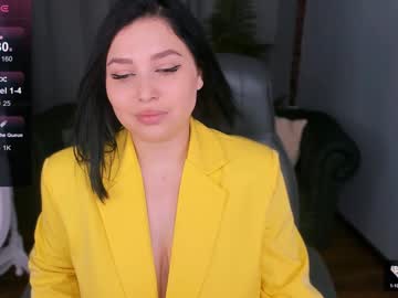 girl Straight And Lesbian Sex Cam with regina_carroll