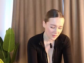 girl Straight And Lesbian Sex Cam with kylie_moss