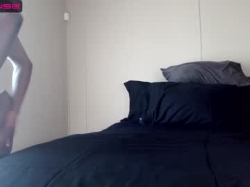 girl Straight And Lesbian Sex Cam with bella_obsidian
