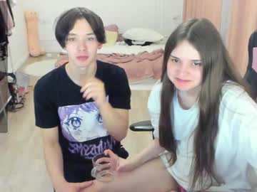 couple Straight And Lesbian Sex Cam with iamcassidy