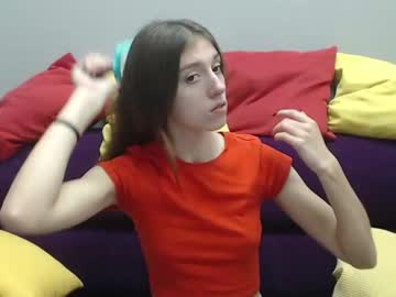girl Straight And Lesbian Sex Cam with yammylilacute