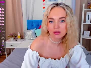girl Straight And Lesbian Sex Cam with lynn_sparkss