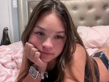 girl Straight And Lesbian Sex Cam with sophialynnxx