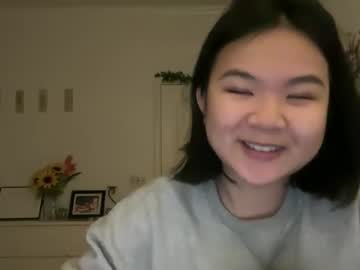girl Straight And Lesbian Sex Cam with flowerlvr