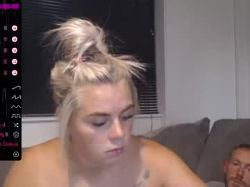 couple Straight And Lesbian Sex Cam with luckylucy97