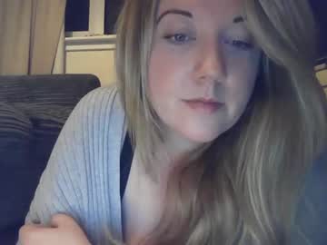 girl Straight And Lesbian Sex Cam with caxellaxo12