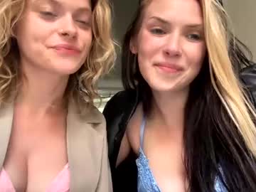 couple Straight And Lesbian Sex Cam with lookatus711