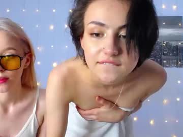 couple Straight And Lesbian Sex Cam with kayla_bennet