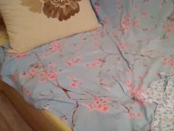 girl Straight And Lesbian Sex Cam with roxxywharton