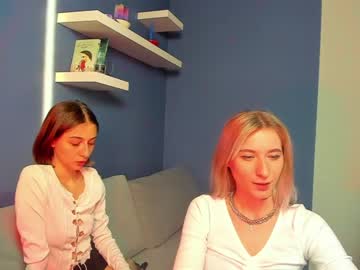 couple Straight And Lesbian Sex Cam with ballantinessss