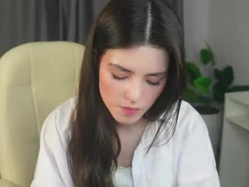 girl Straight And Lesbian Sex Cam with lucky_forme