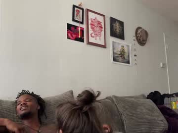 couple Straight And Lesbian Sex Cam with gyysaint