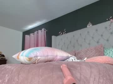 couple Straight And Lesbian Sex Cam with mssbb