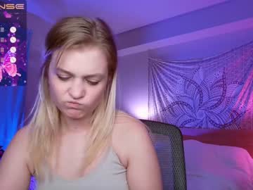 girl Straight And Lesbian Sex Cam with notcutoutforthis