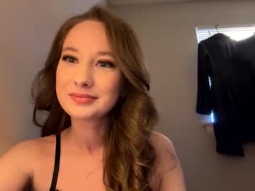 girl Straight And Lesbian Sex Cam with leightonleighxo