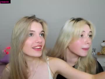 couple Straight And Lesbian Sex Cam with chloejjoness