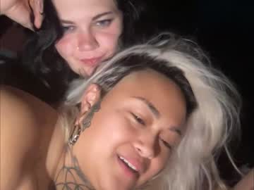 couple Straight And Lesbian Sex Cam with scardillpickle