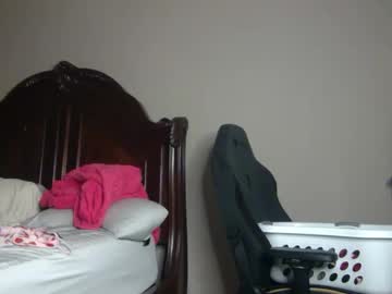 couple Straight And Lesbian Sex Cam with mikesteaks