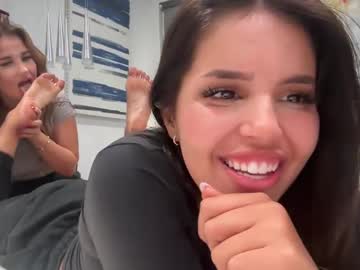 girl Straight And Lesbian Sex Cam with emilyster