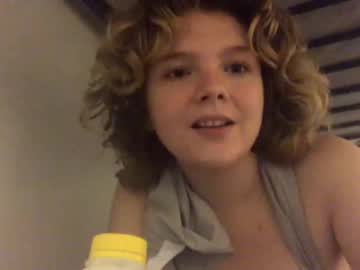 girl Straight And Lesbian Sex Cam with islalynn