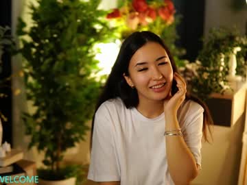 girl Straight And Lesbian Sex Cam with moonlight_silk