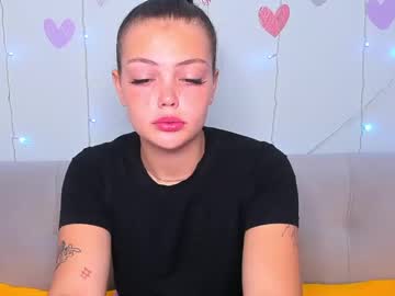 girl Straight And Lesbian Sex Cam with ssshhy