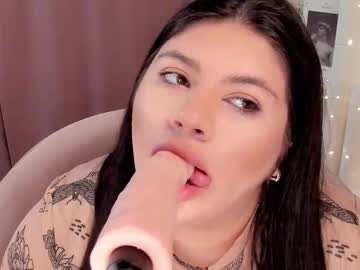 girl Straight And Lesbian Sex Cam with lisajolly