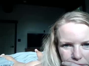 girl Straight And Lesbian Sex Cam with carinablair777