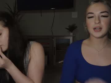 girl Straight And Lesbian Sex Cam with chloexbennett