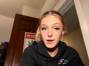 girl Straight And Lesbian Sex Cam with jordaniabrownie