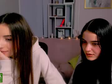 couple Straight And Lesbian Sex Cam with evelin_nice