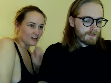 couple Straight And Lesbian Sex Cam with blondeedisaster